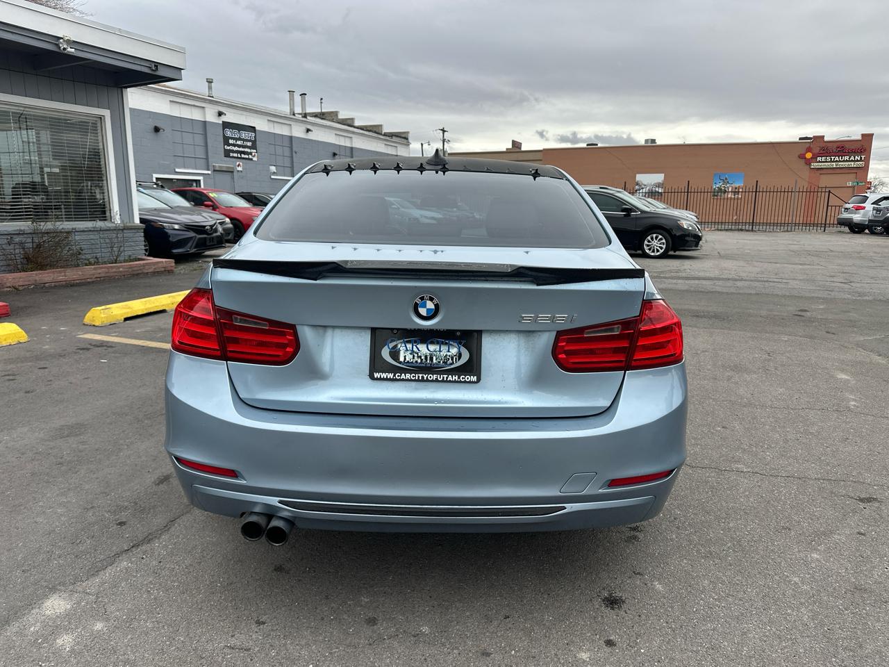 BMW 3 Series 4dr Sdn 328i RWD SULEV 2013