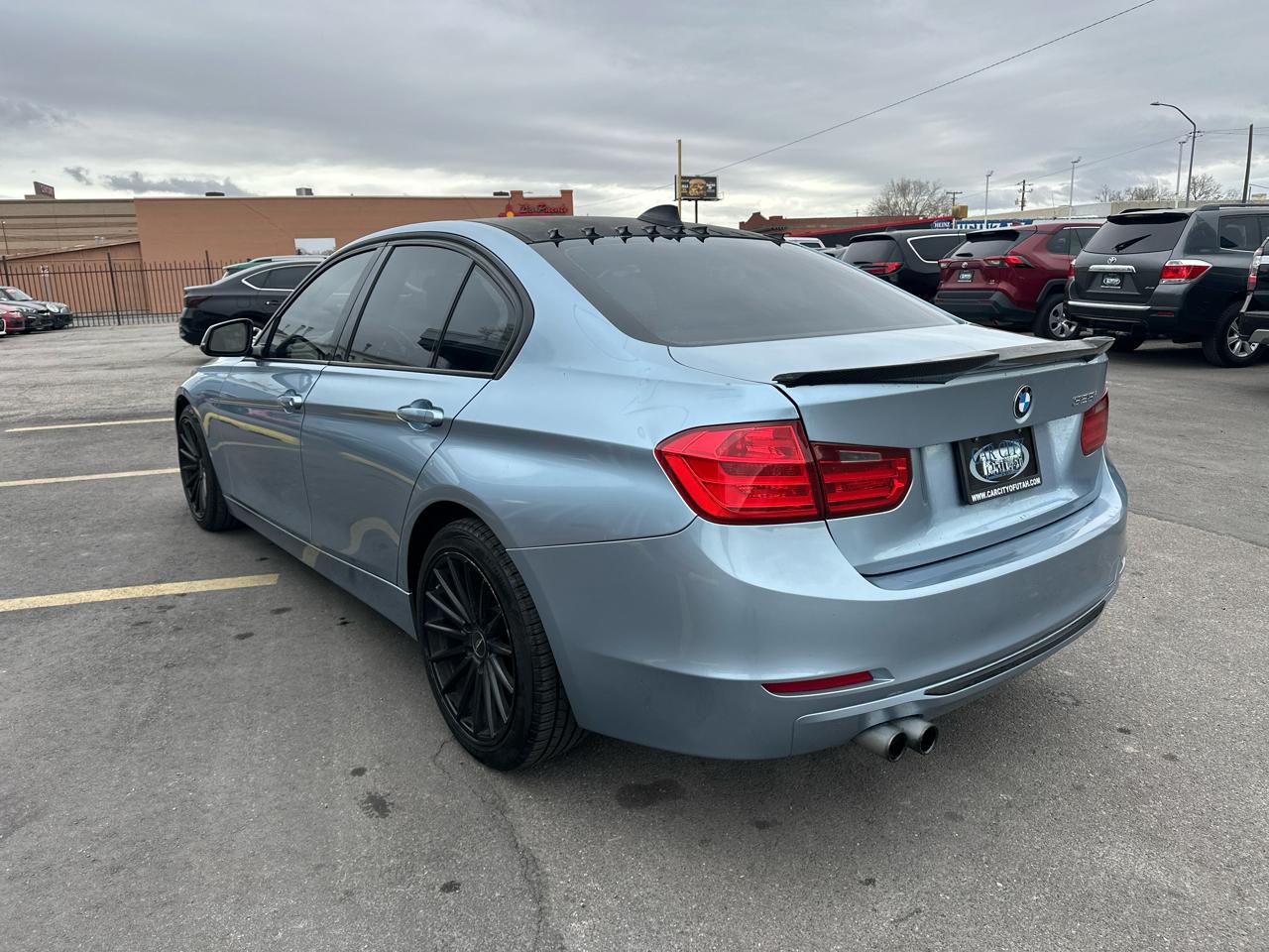 BMW 3 Series 4dr Sdn 328i RWD SULEV 2013