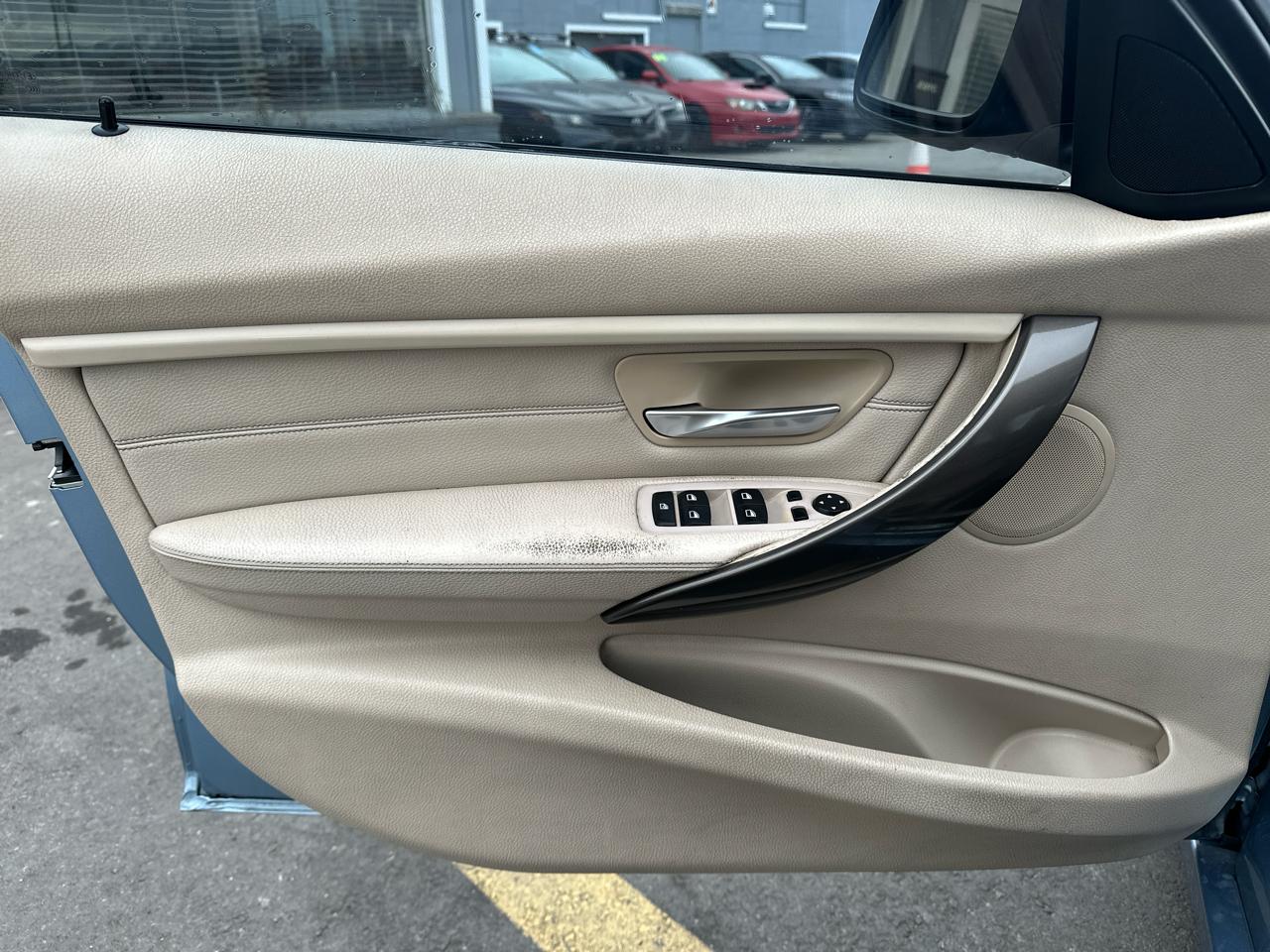 BMW 3 Series 4dr Sdn 328i RWD SULEV 2013