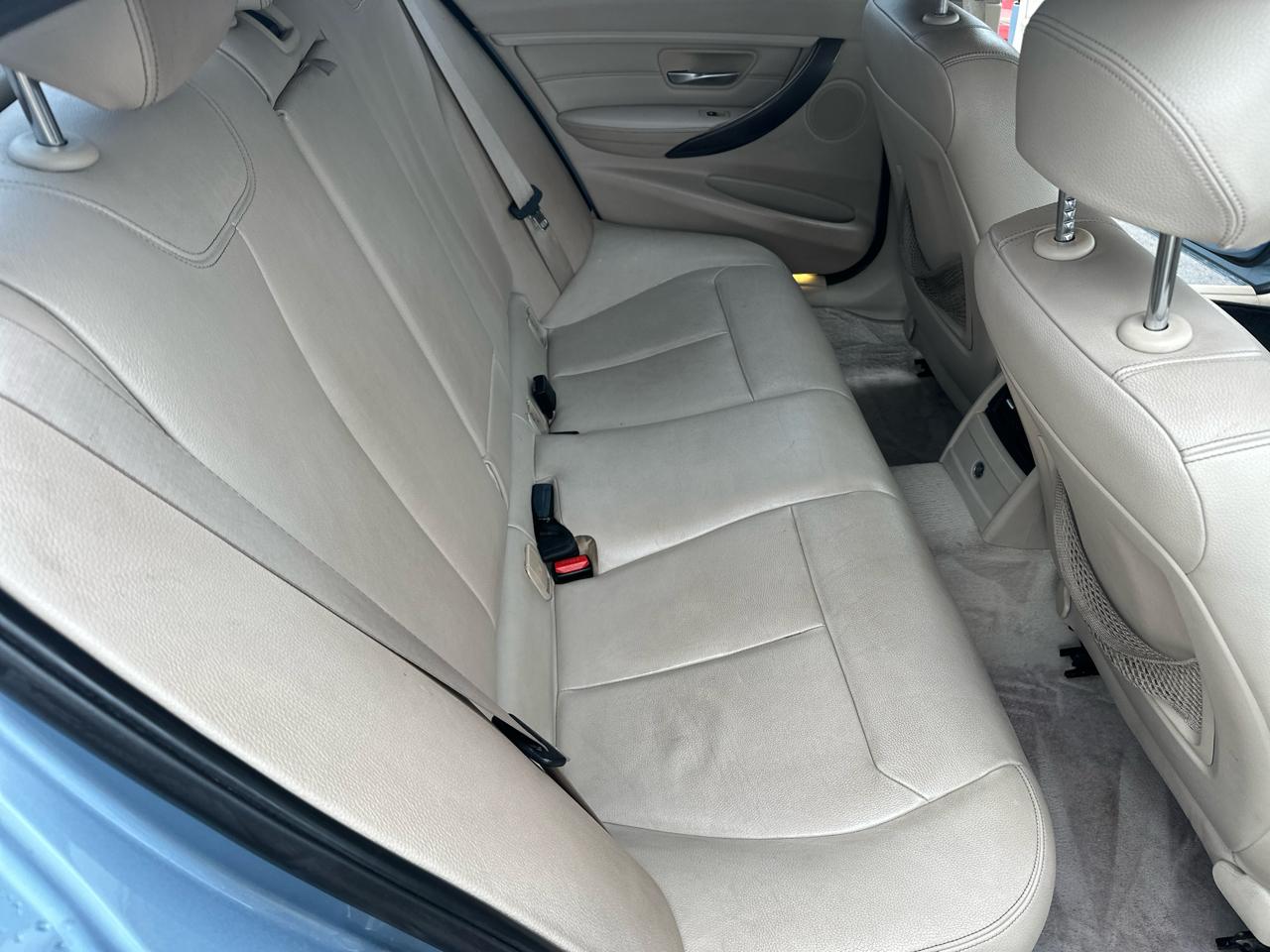 BMW 3 Series 4dr Sdn 328i RWD SULEV 2013