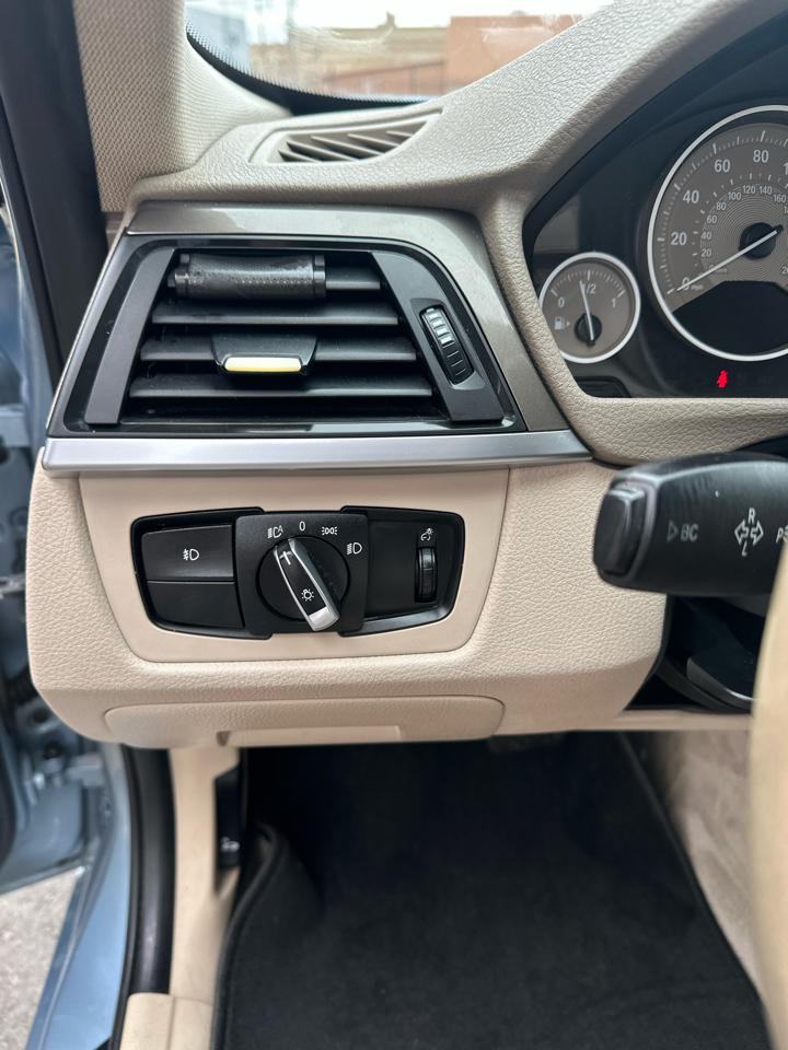 BMW 3 Series 4dr Sdn 328i RWD SULEV 2013