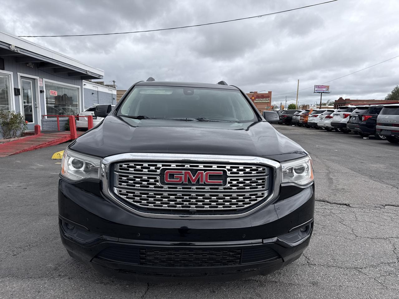 GMC Acadia AWD 4dr Denali 2017