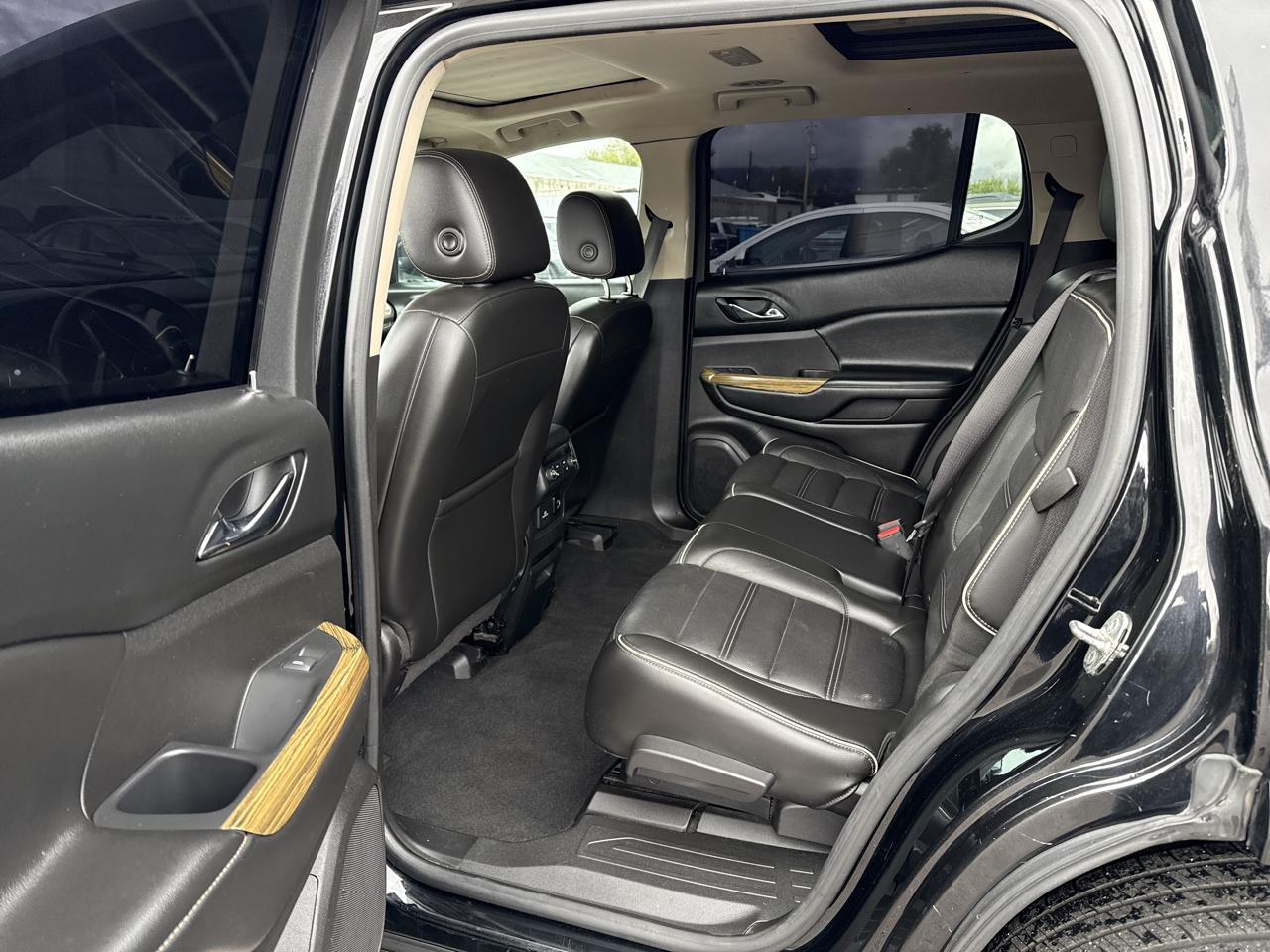 GMC Acadia AWD 4dr Denali 2017