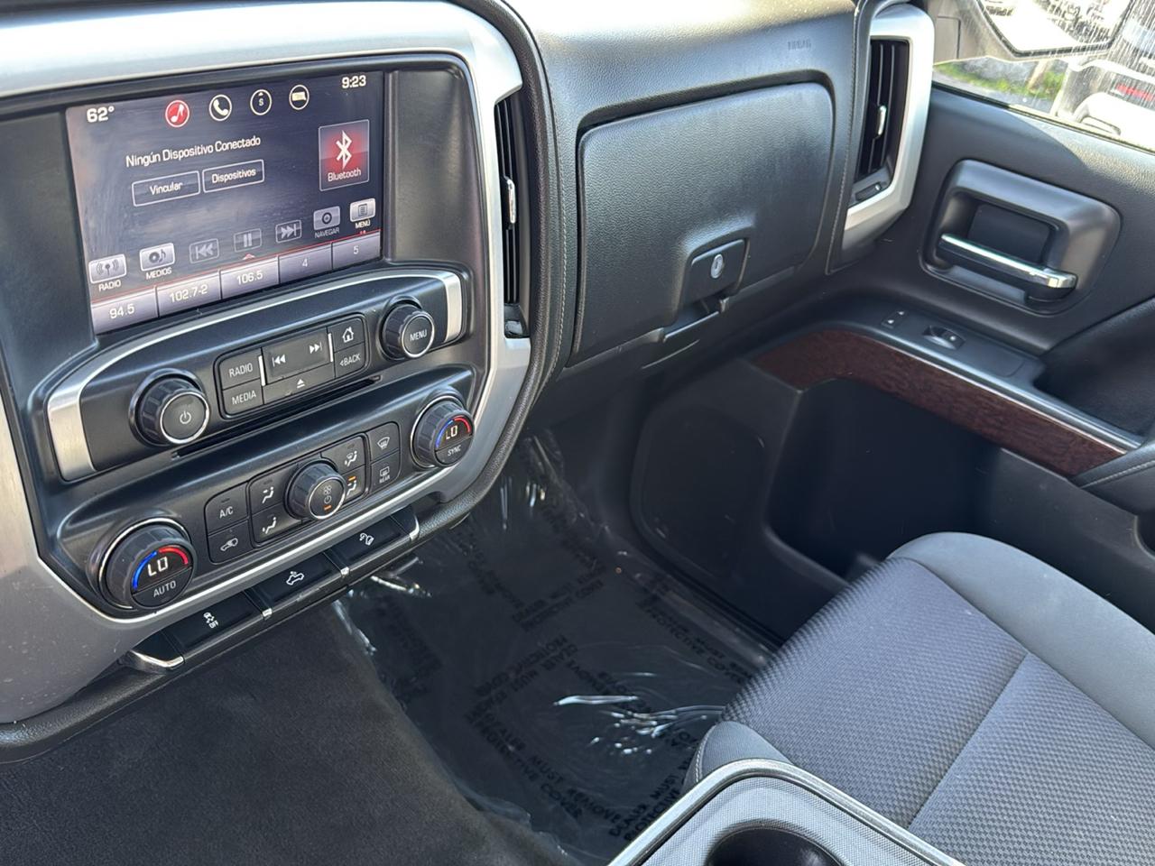 GMC Sierra 1500 4WD Crew Cab 153.0" SLE 2016