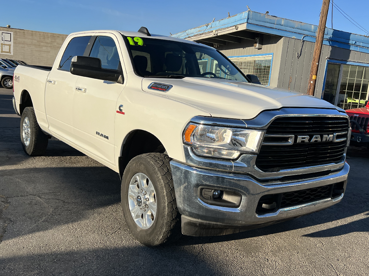 2019 RAM 2500 Big Horn 4x4 Crew Cab 6'4" Box