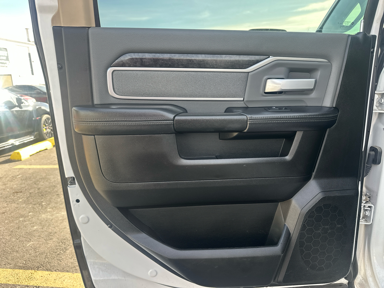 RAM 2500 Big Horn 4x4 Crew Cab 6'4" Box 2019