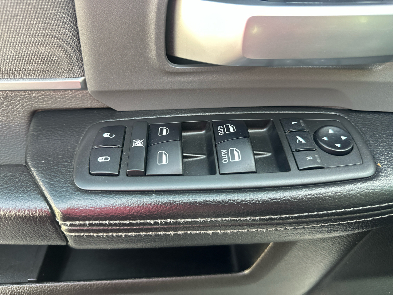 RAM 2500 Big Horn 4x4 Crew Cab 6'4" Box 2019