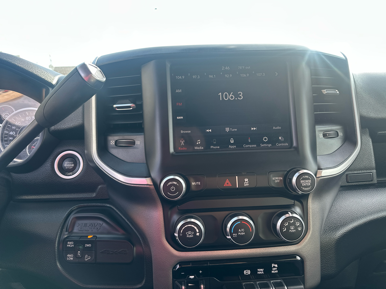 RAM 2500 Big Horn 4x4 Crew Cab 6'4" Box 2019