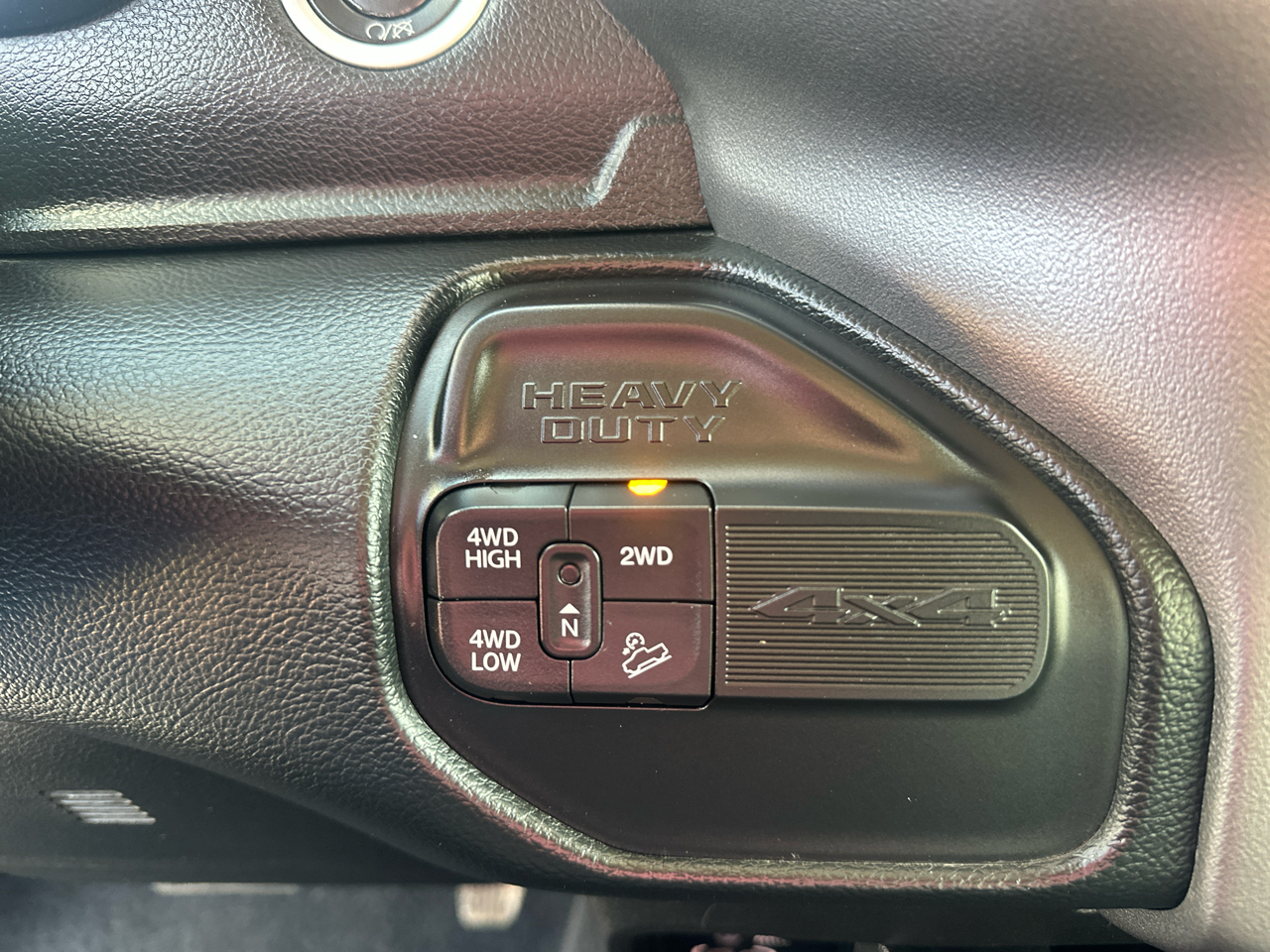 RAM 2500 Big Horn 4x4 Crew Cab 6'4" Box 2019