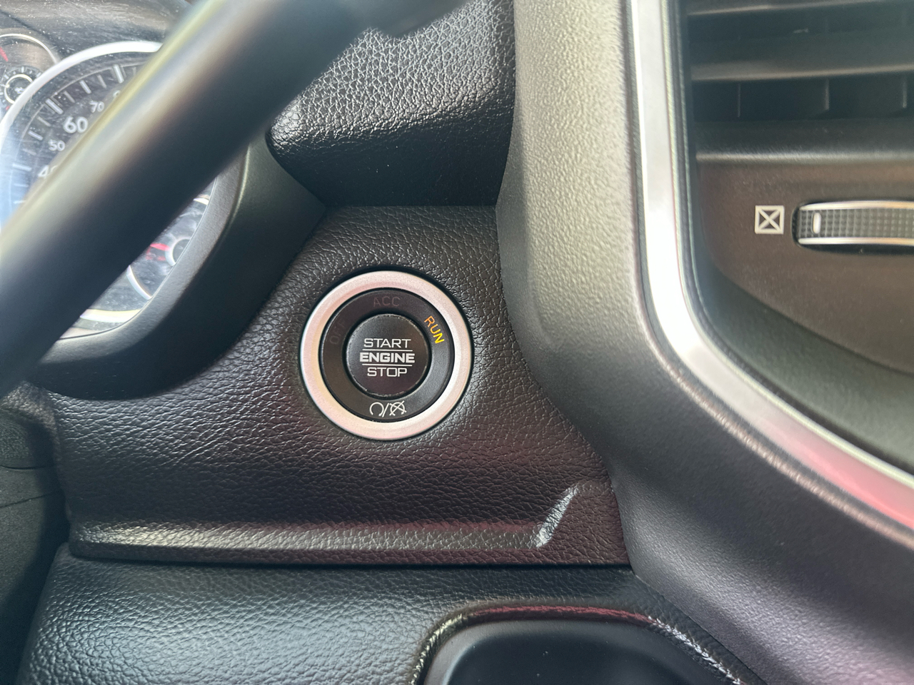 RAM 2500 Big Horn 4x4 Crew Cab 6'4" Box 2019