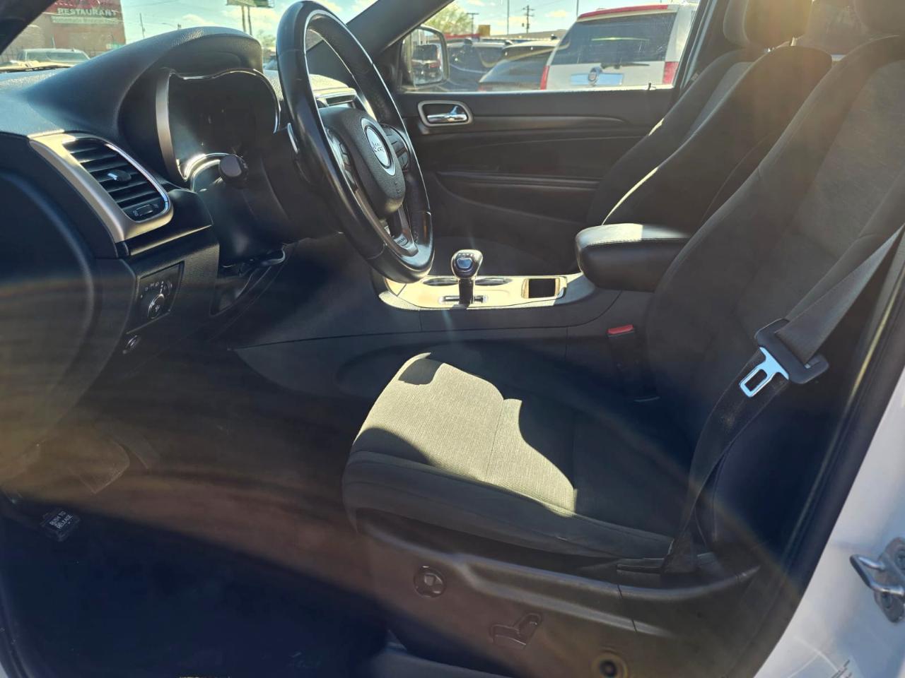 Jeep Grand Cherokee 4WD 4dr Laredo 2014