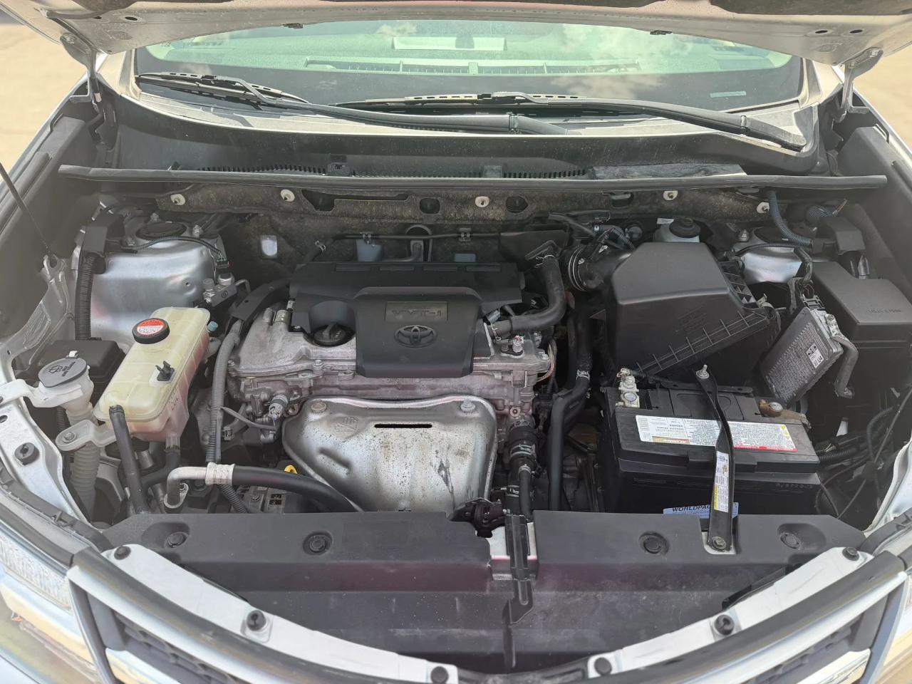 Toyota RAV4 AWD 4dr XLE (Natl) 2015