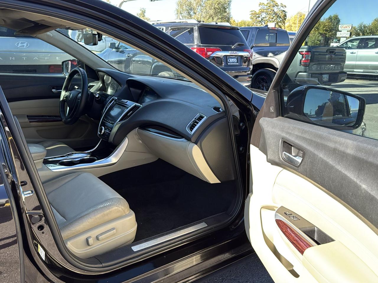 Acura TLX 4dr Sdn SH-AWD V6 Tech 2016