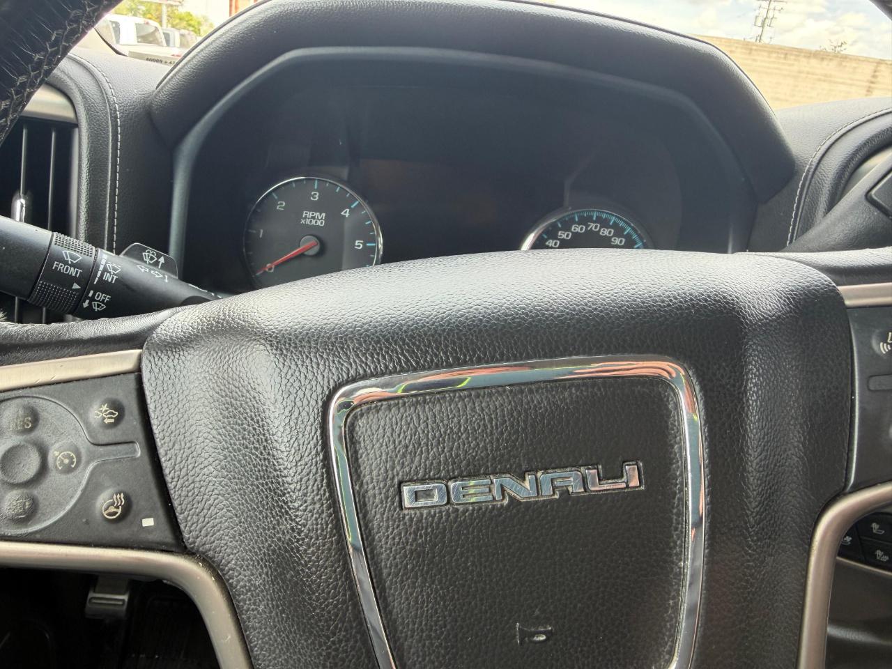 GMC Sierra 1500 4WD Crew Cab 153.0" Denali 2018