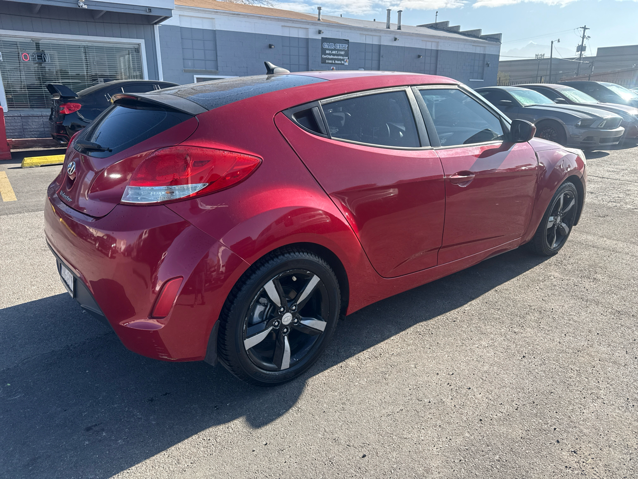2013 Hyundai Veloster Base Turbo Ultimate photo 2