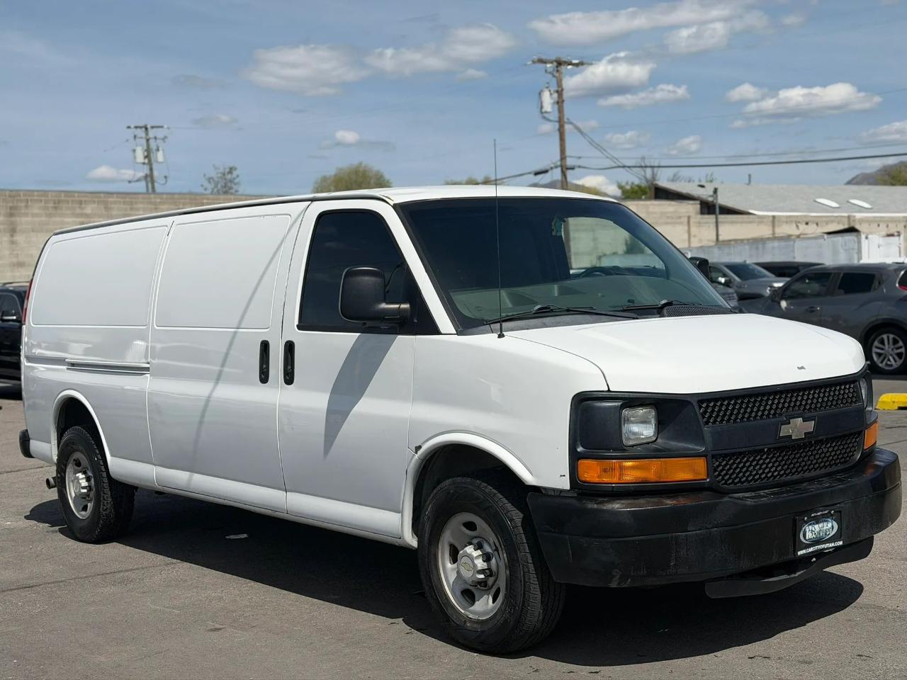 Chevrolet Express Cargo Van RWD 3500 155" 2012