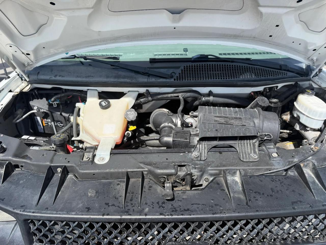 Chevrolet Express Cargo Van RWD 3500 155" 2012