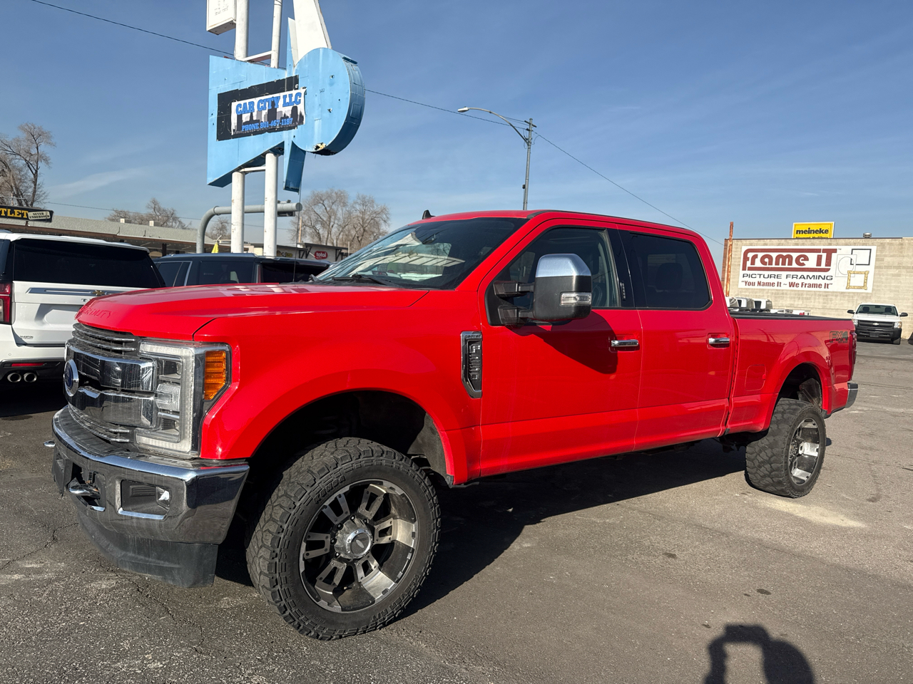 Ford Super Duty F-250 SRW Lariat 4WD Crew Cab 6.75' Box 2019