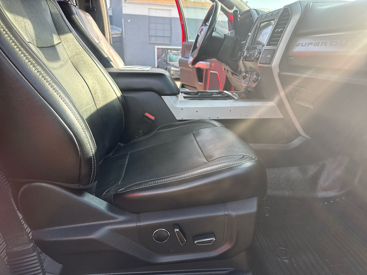 Ford Super Duty F-250 SRW Lariat 4WD Crew Cab 6.75' Box 2019