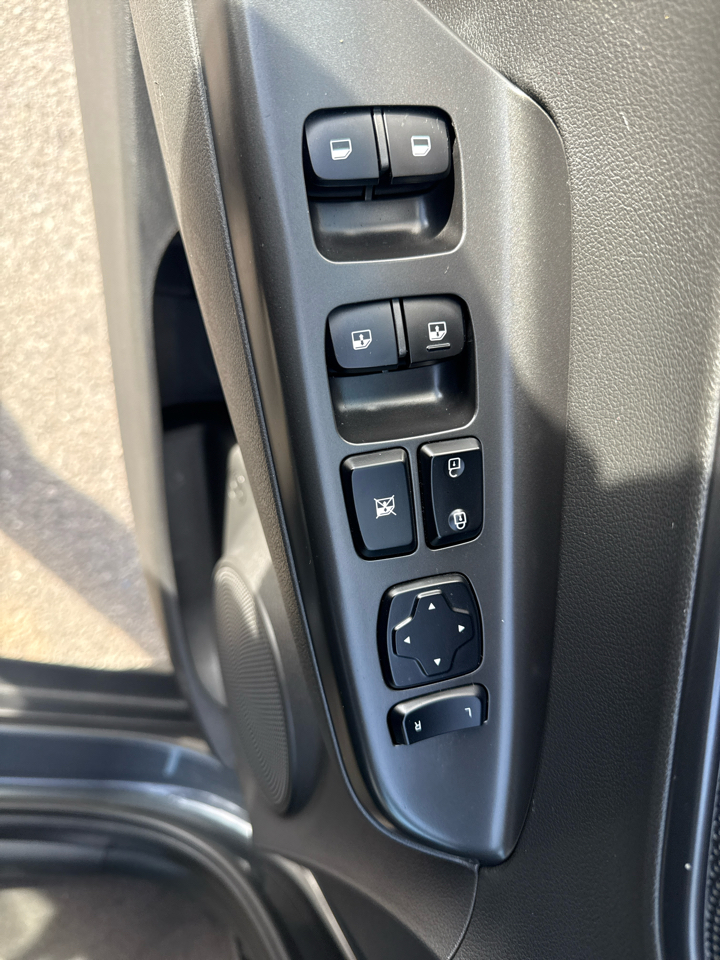 Hyundai Kona SEL Auto AWD 2023