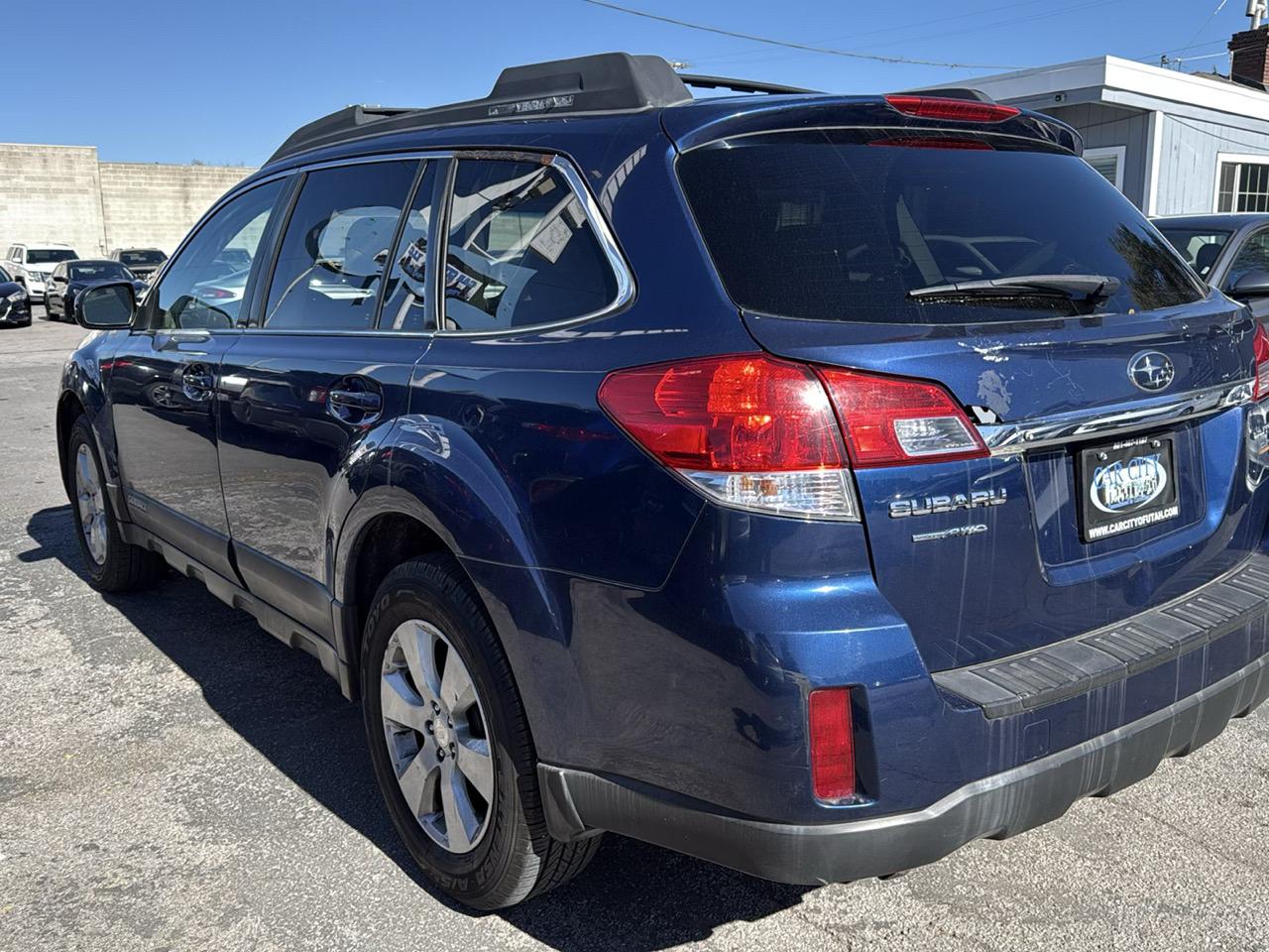 Subaru Outback 4dr Wgn H4 Auto 2.5i Premium All-Weather 2010