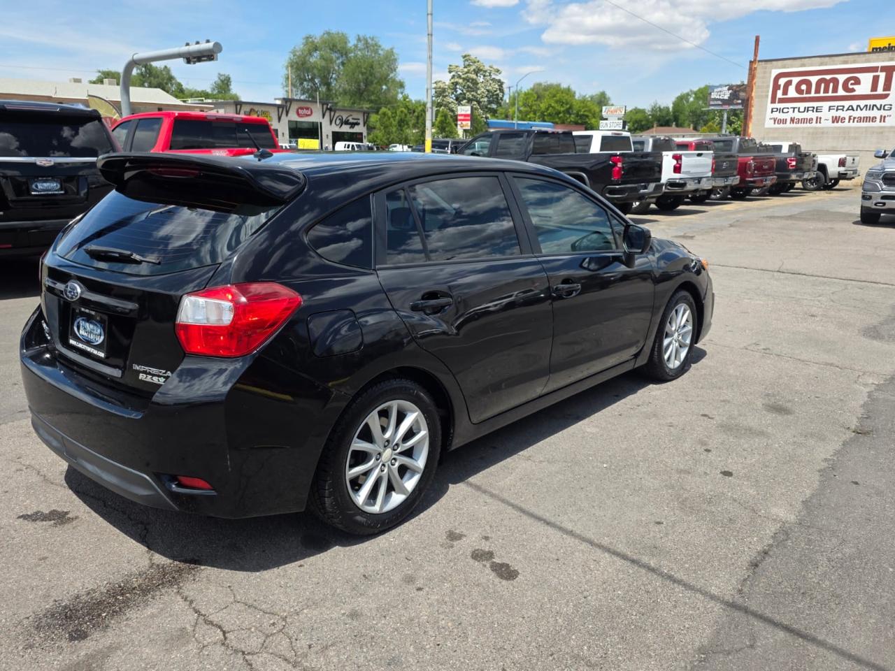 Subaru Impreza Wagon 5dr Auto 2.0i Premium 2014