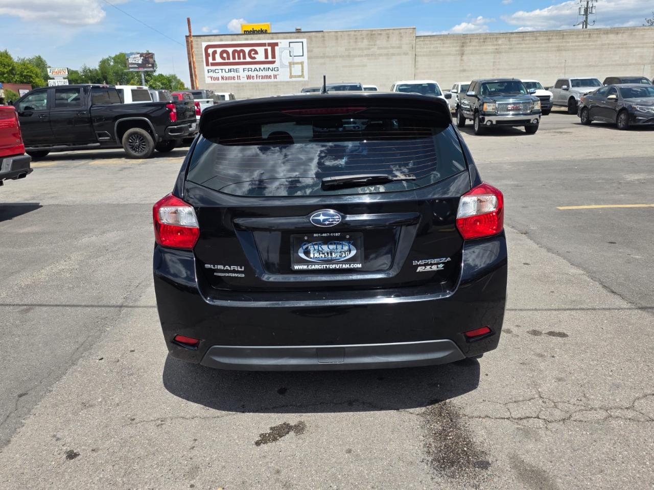 Subaru Impreza Wagon 5dr Auto 2.0i Premium 2014