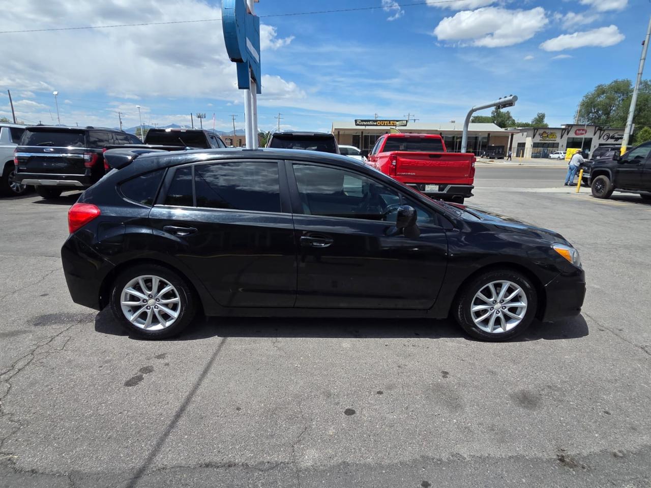 Subaru Impreza Wagon 5dr Auto 2.0i Premium 2014