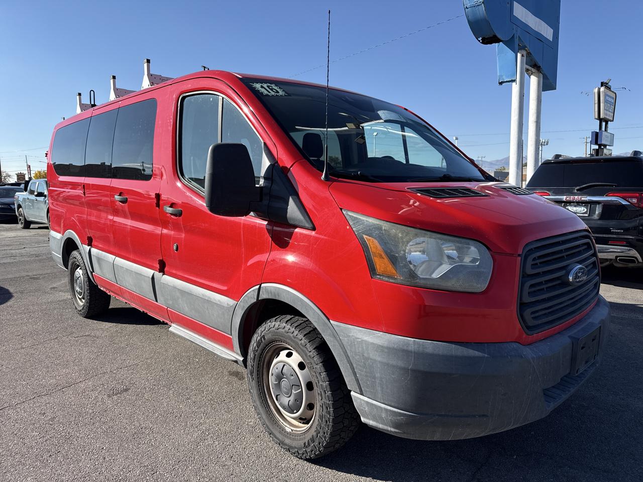 Ford Transit Wagon T-150 130" Low Roof XLT Swing-Out RH Dr 2016