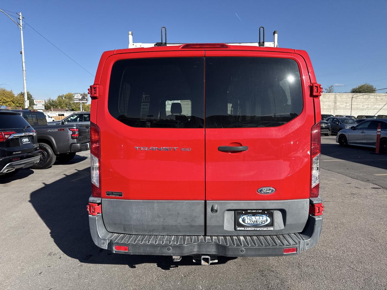 Ford Transit Wagon T-150 130" Low Roof XLT Swing-Out RH Dr 2016