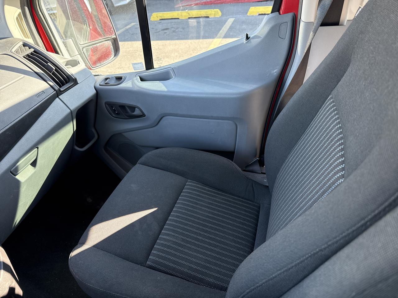 Ford Transit Wagon T-150 130" Low Roof XLT Swing-Out RH Dr 2016