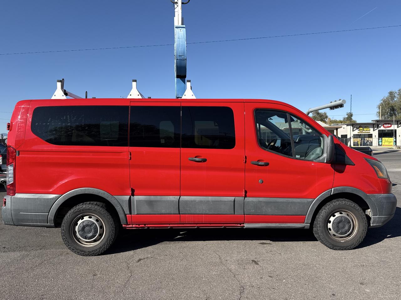 Ford Transit Wagon T-150 130" Low Roof XLT Swing-Out RH Dr 2016