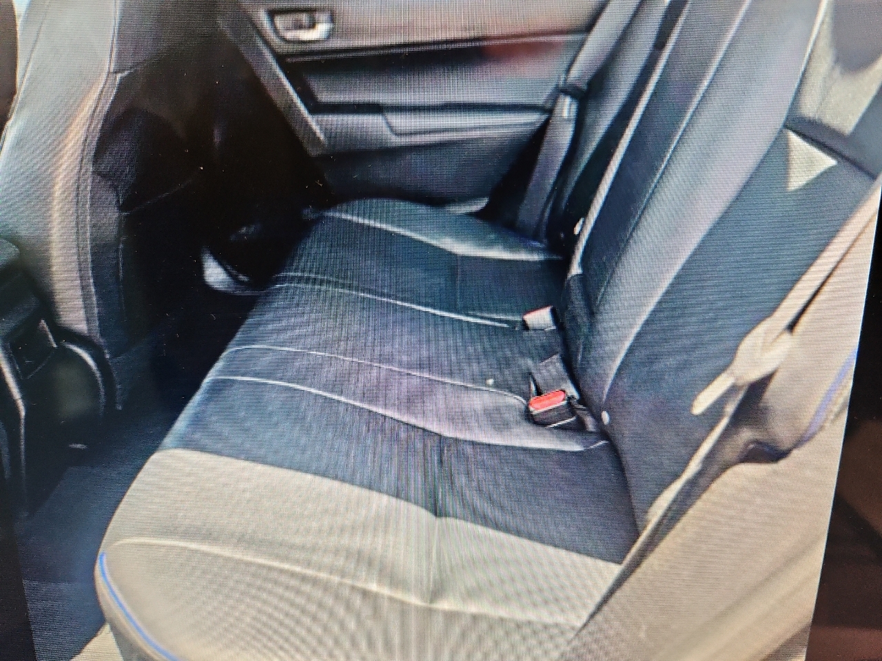 2018 Toyota Corolla XLE photo 3