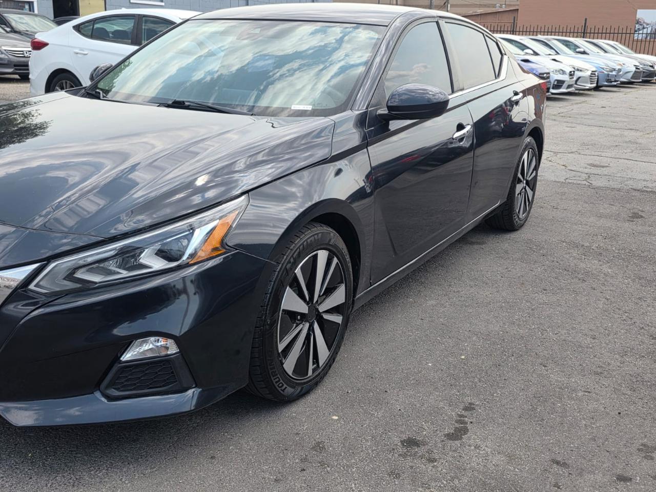 Nissan Altima 2.5 SV Sedan 2022