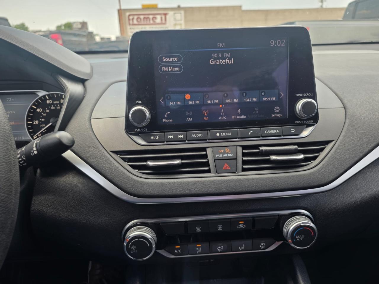Nissan Altima 2.5 SV Sedan 2022