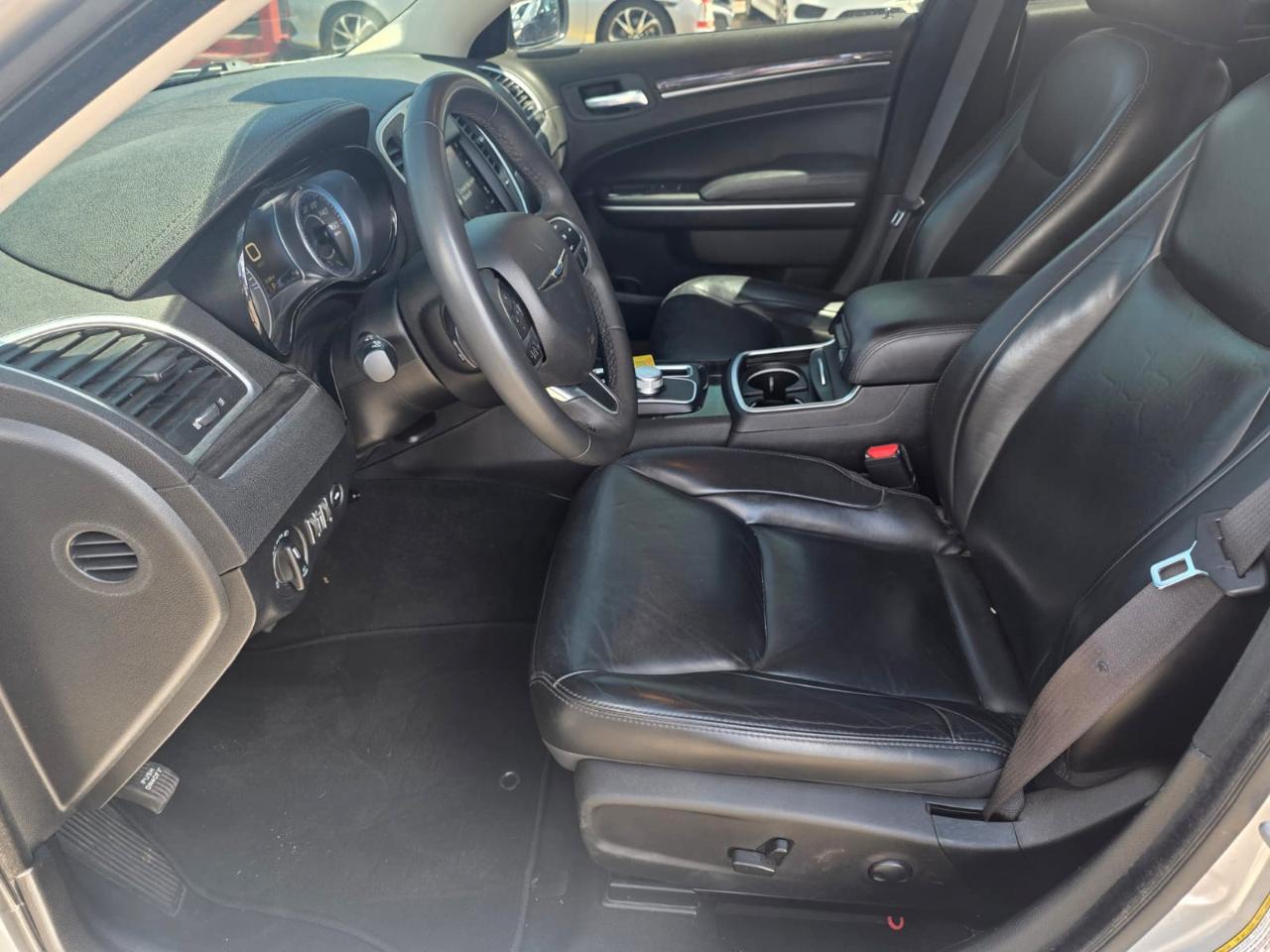 Chrysler 300 300 Touring L RWD 2022