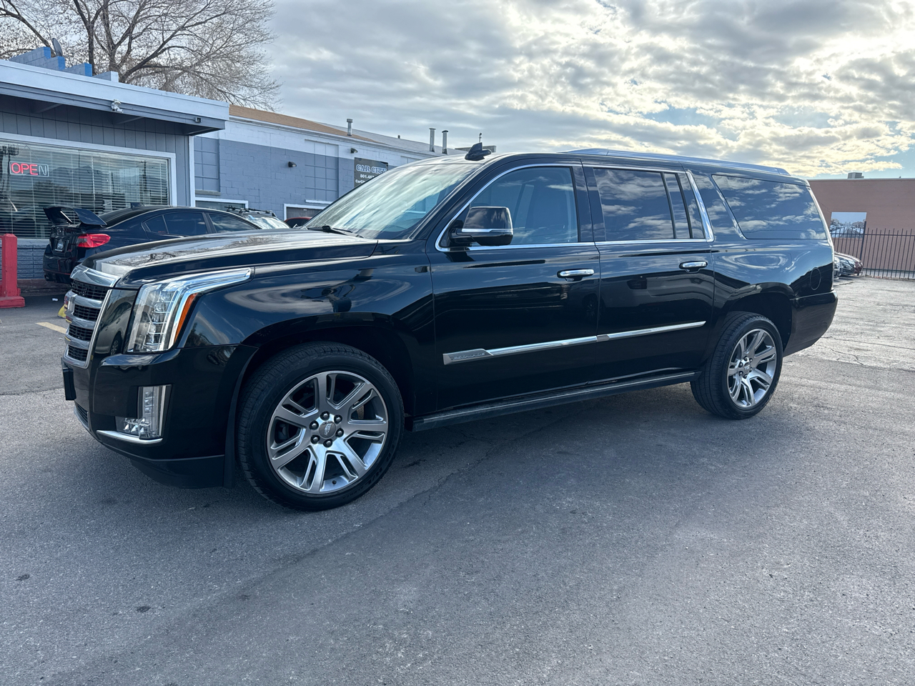 2015 Cadillac Escalade ESV 4WD 4dr Premium