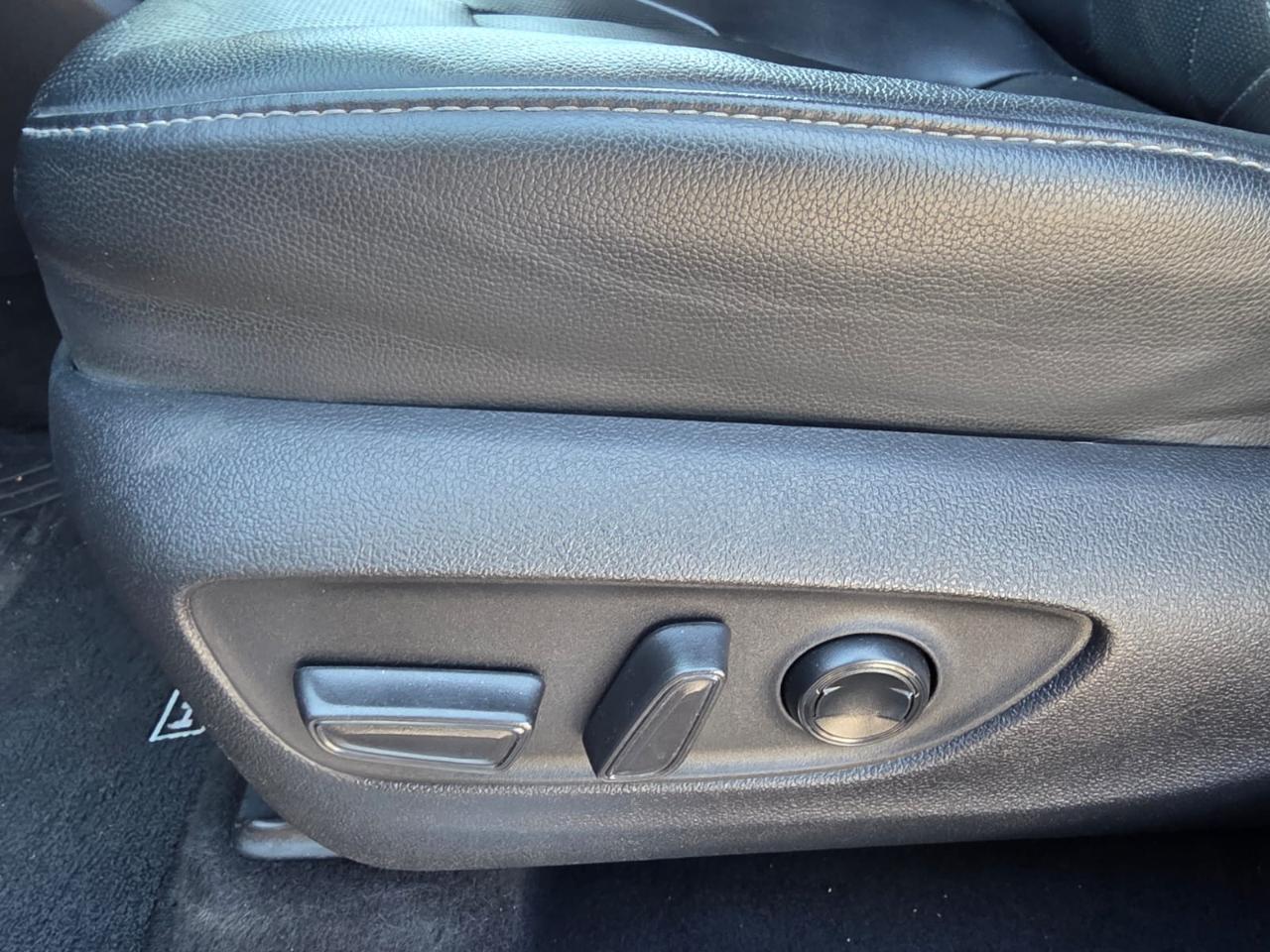 Toyota Highlander Platinum FWD (Natl) 2023