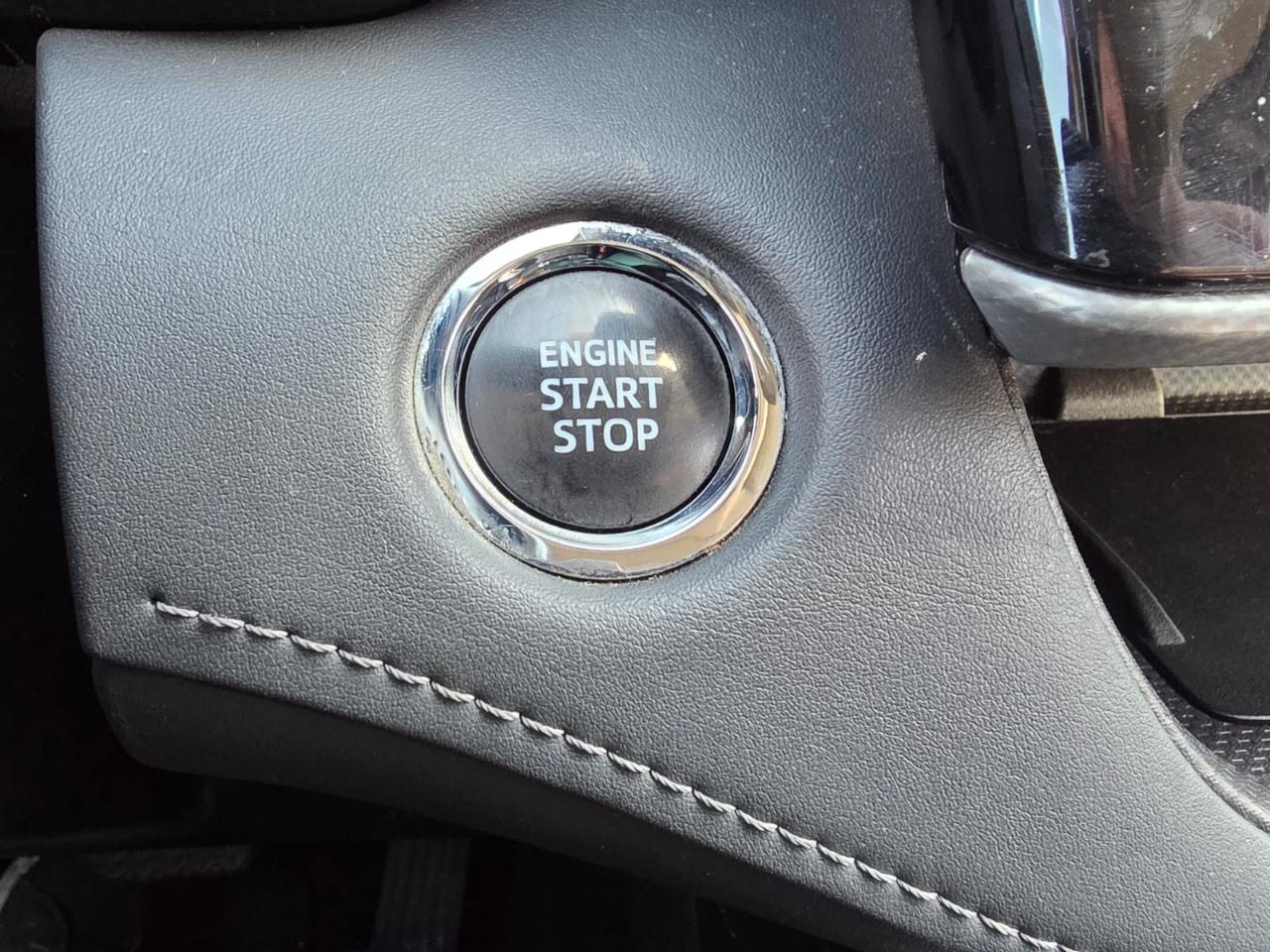 Toyota Highlander Platinum FWD (Natl) 2023