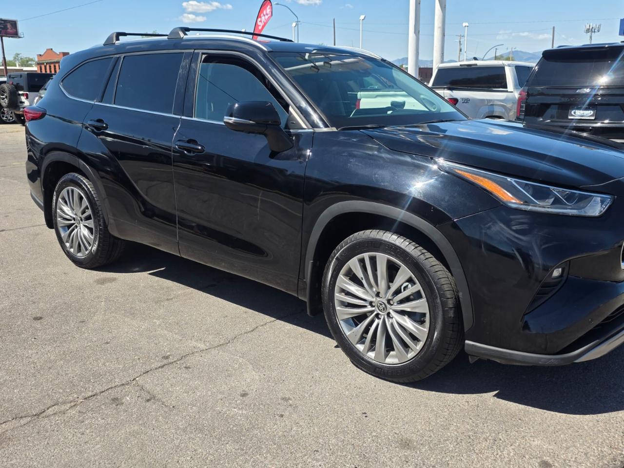 Toyota Highlander Platinum FWD (Natl) 2023