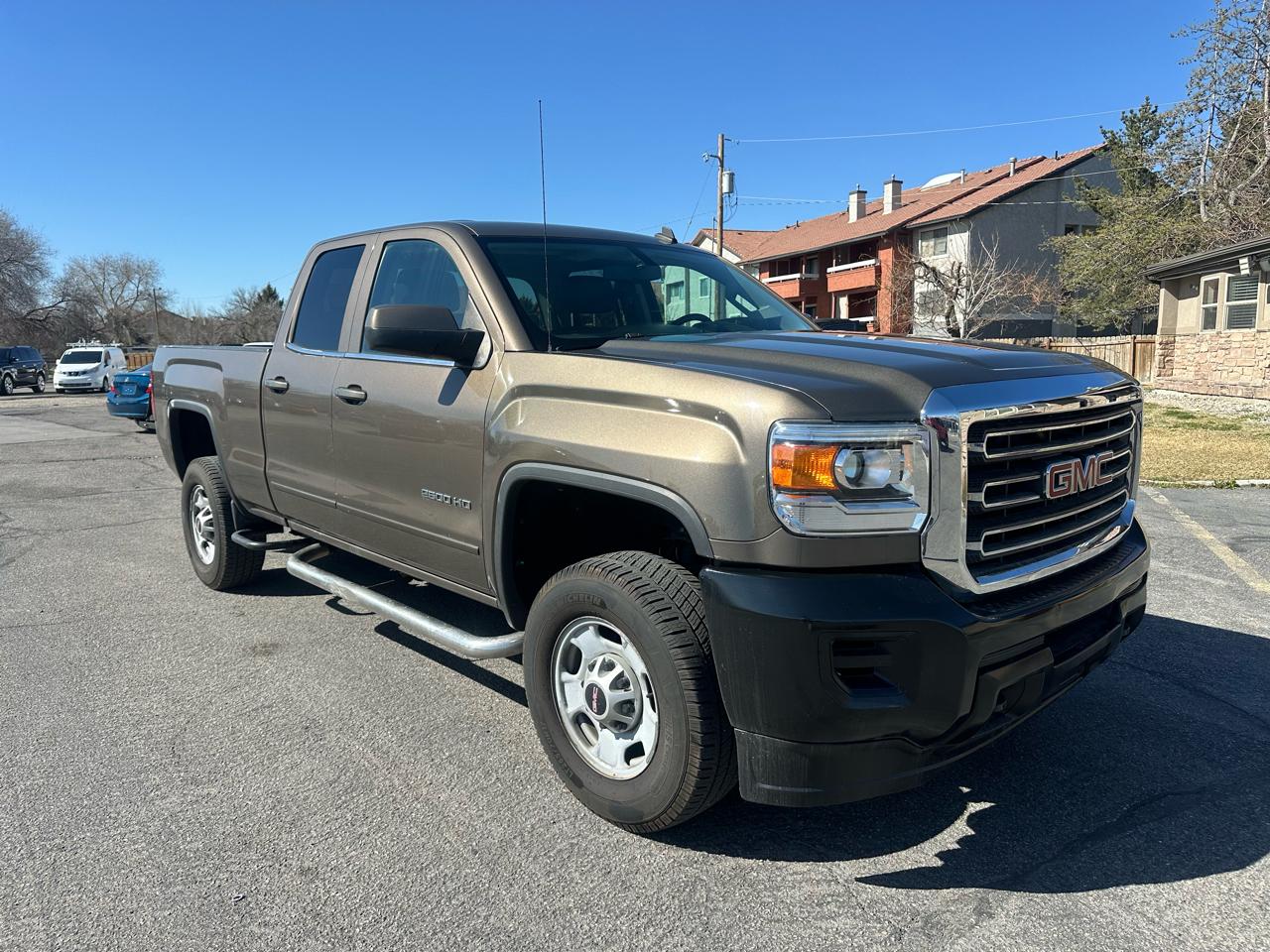 GMC Sierra 2500HD 2WD Double Cab 144.2" SLE 2015