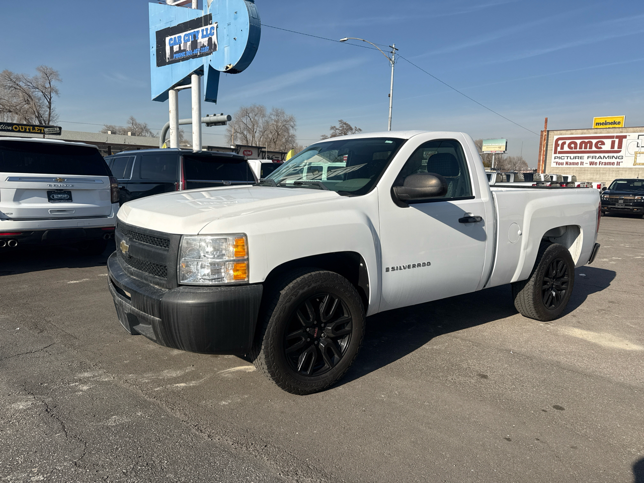 Chevrolet Silverado 1500 2WD Reg Cab 119.0" Work Truck 2009