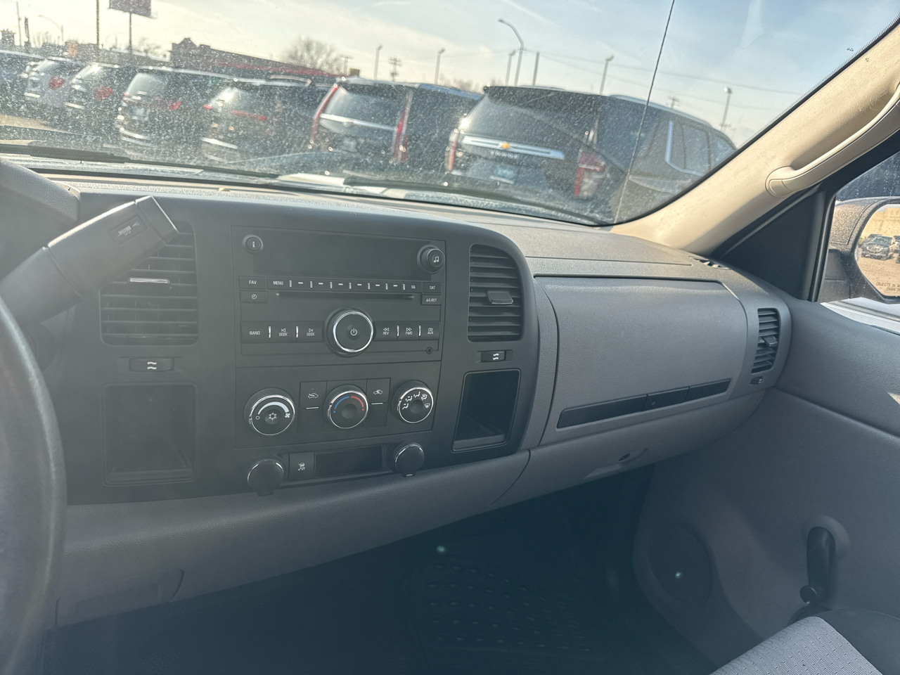 Chevrolet Silverado 1500 2WD Reg Cab 119.0" Work Truck 2009