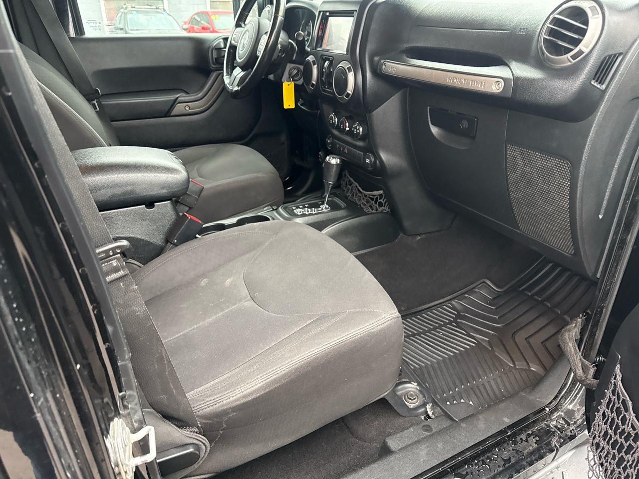 Jeep Wrangler Unlimited 4WD 4dr Sport 2016