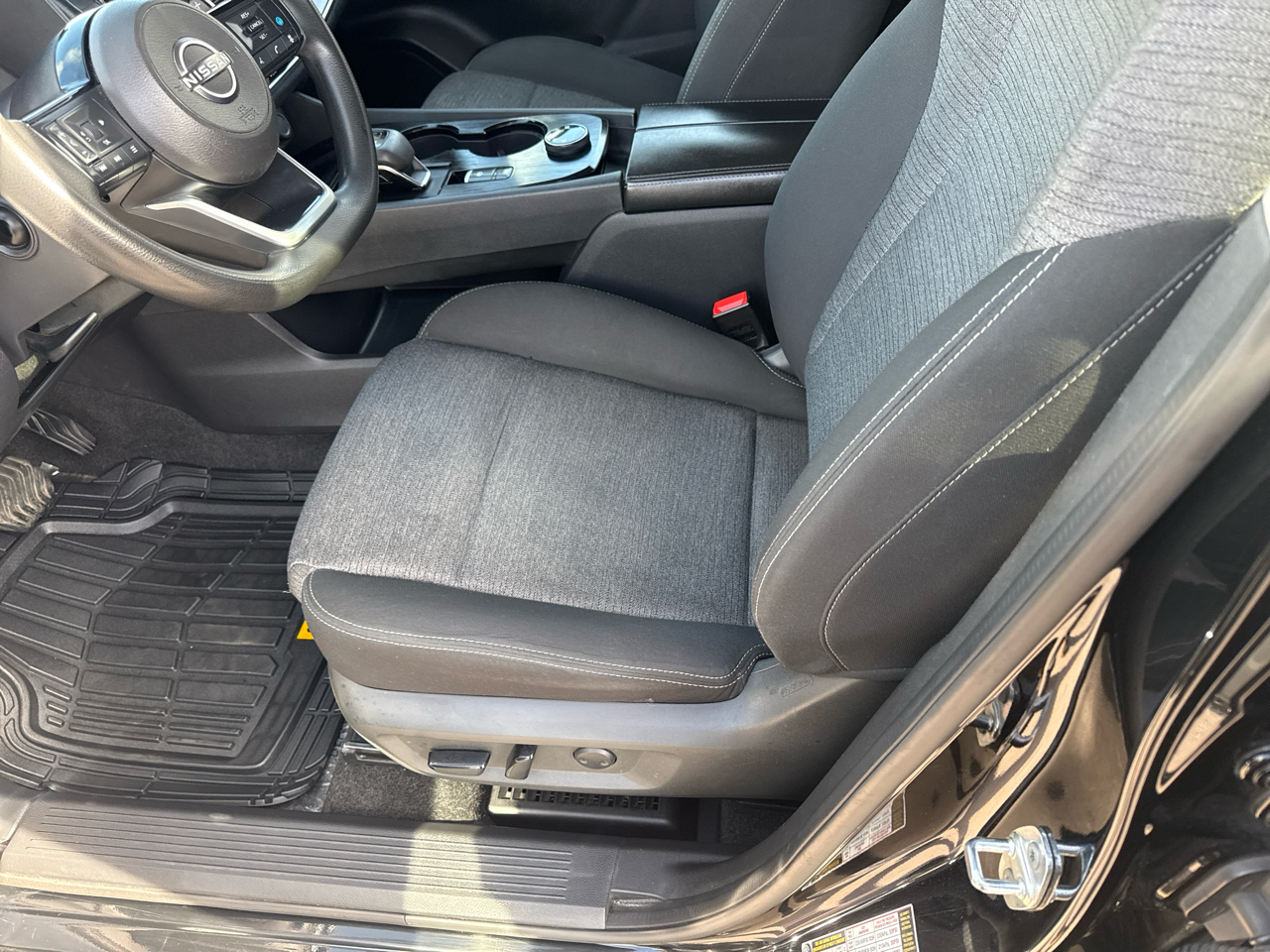 Nissan Rogue AWD SV 2022