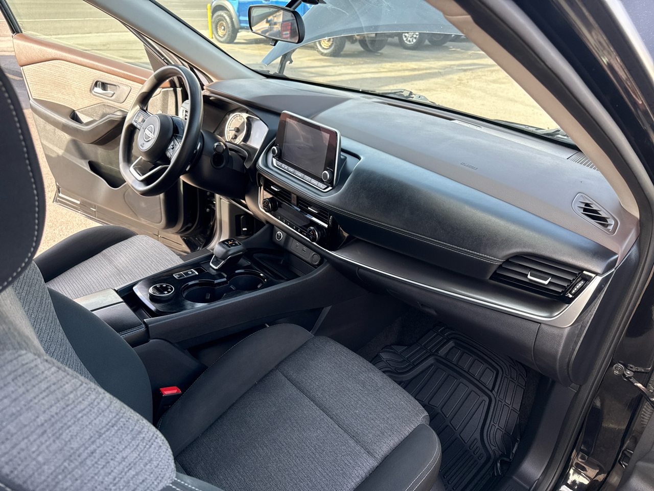 Nissan Rogue AWD SV 2022