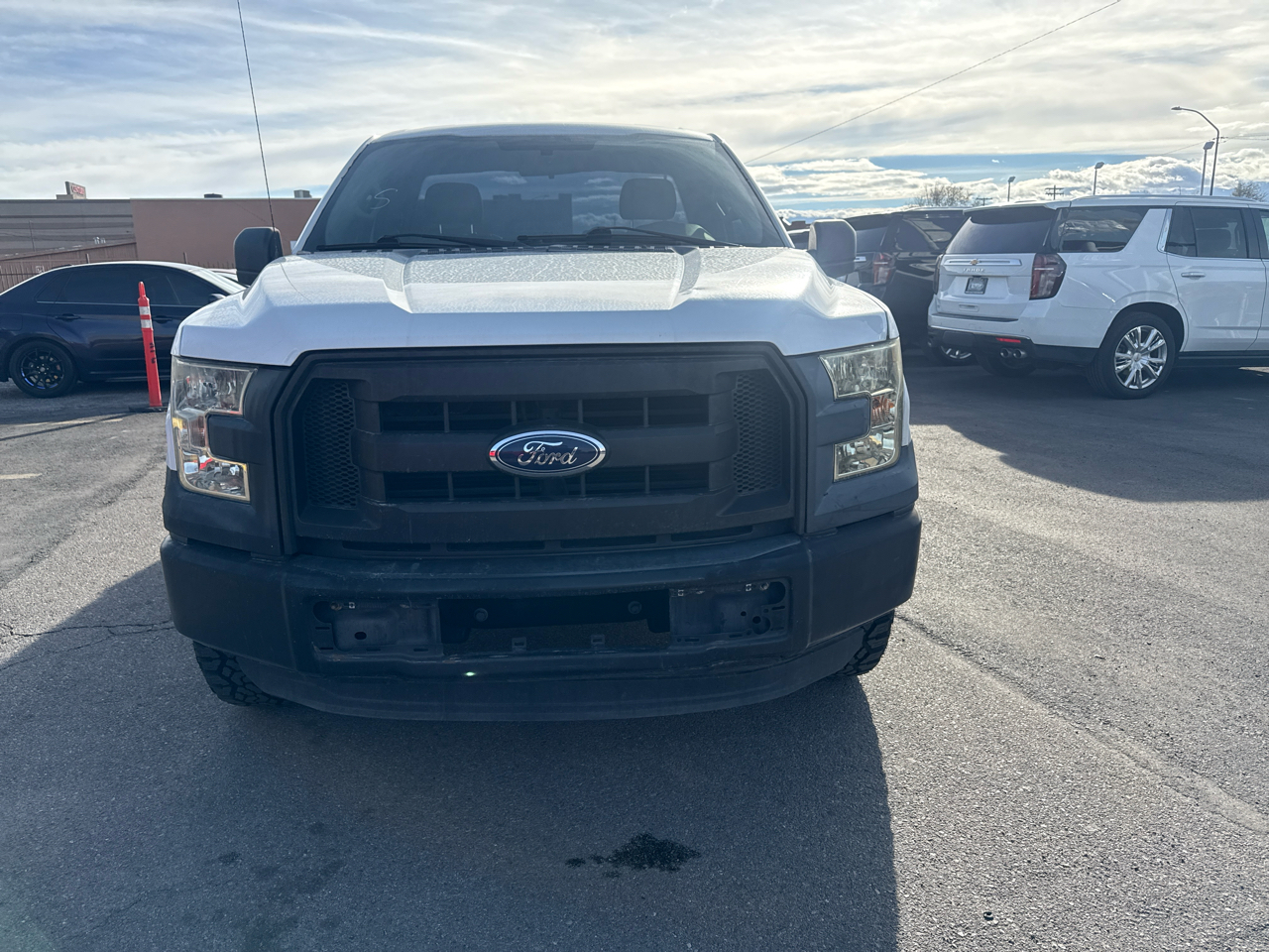 2016 Ford F-150 XLT photo 2