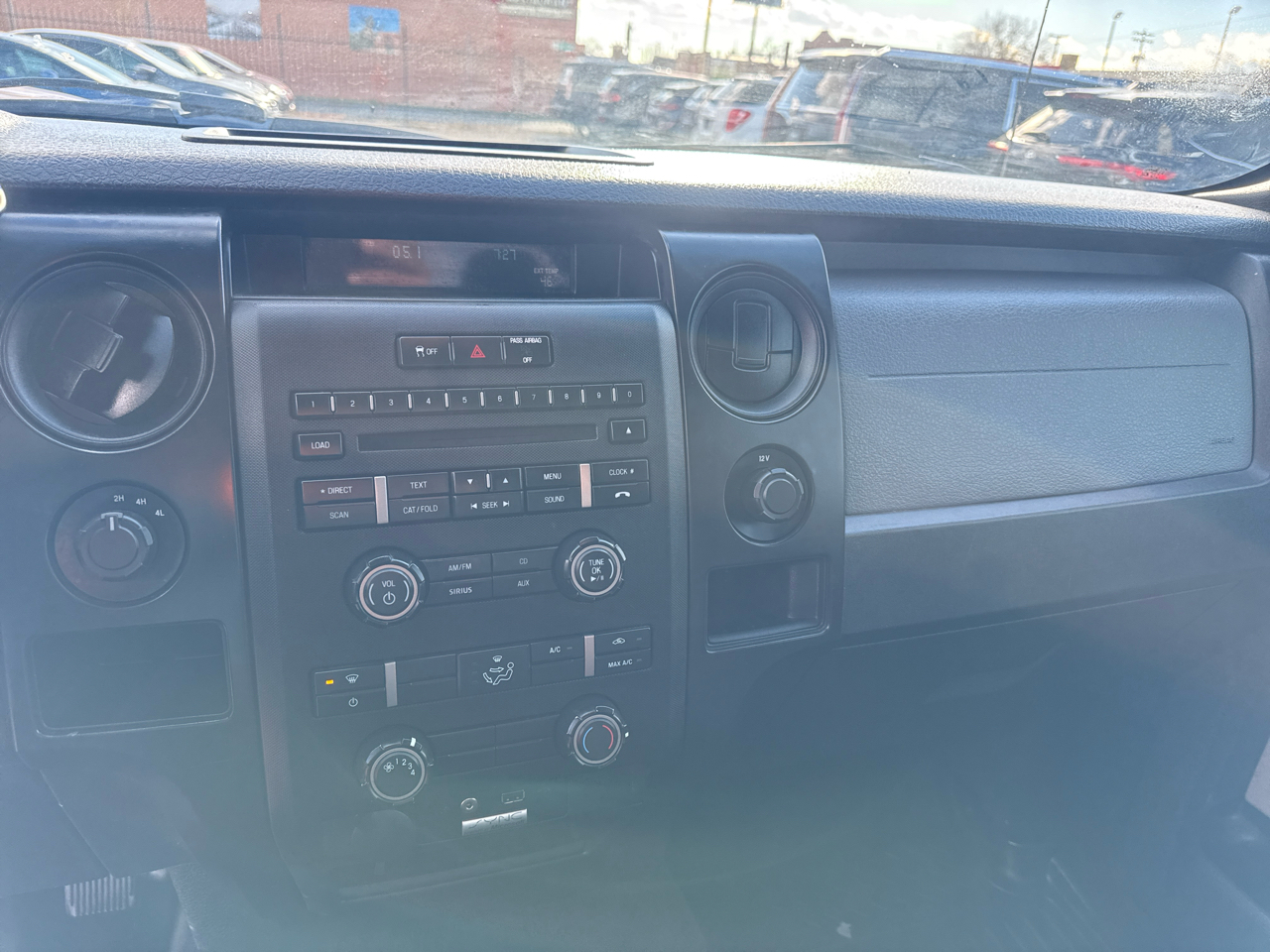 Ford F-150 4WD SuperCrew 145" Platinum 2014