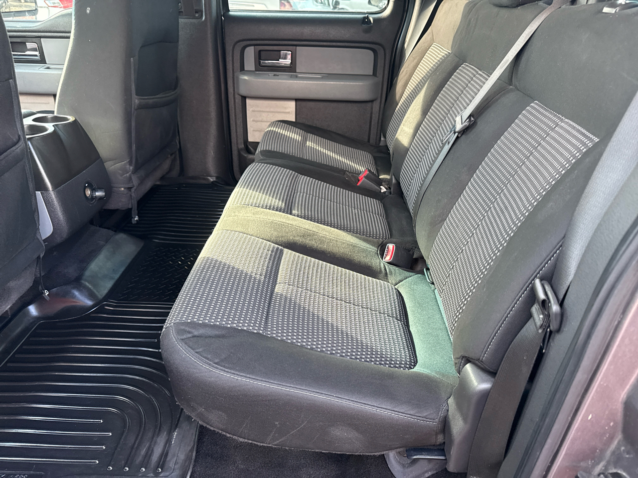 Ford F-150 4WD SuperCrew 145" Platinum 2014