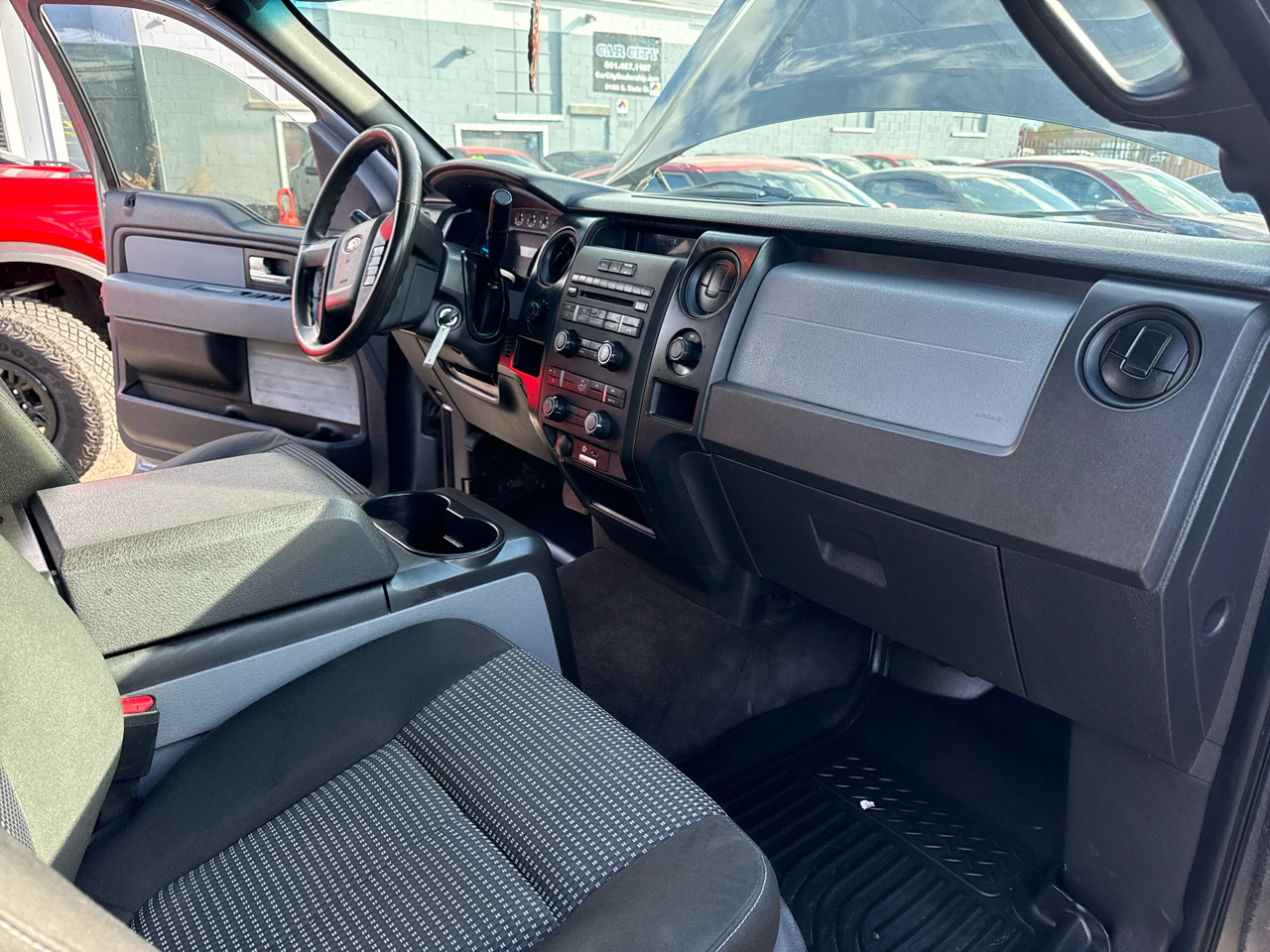 Ford F-150 4WD SuperCrew 145" Platinum 2014